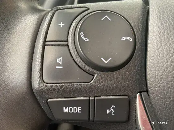 TOYOTA AURIS II - voiture d'occasion - Photo 32