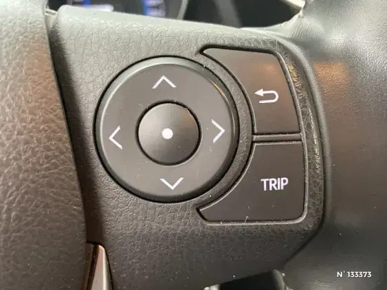 TOYOTA AURIS II - voiture d'occasion - Photo 33