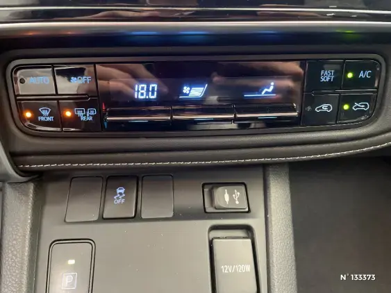 TOYOTA AURIS II - voiture d'occasion - Photo 38