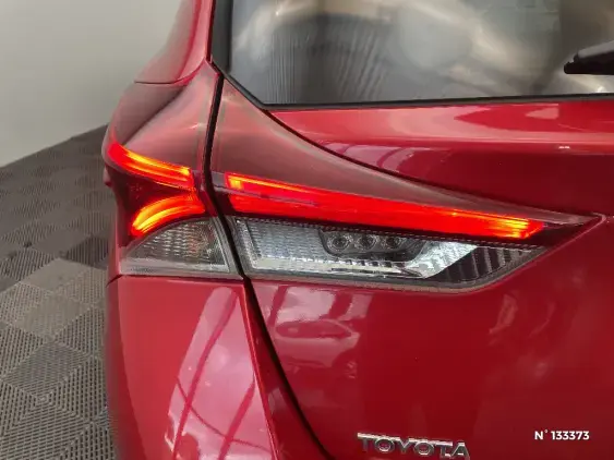TOYOTA AURIS II - voiture d'occasion - Photo 27