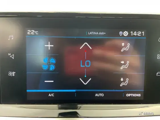 PEUGEOT 2008 II - voiture d'occasion - Photo 31