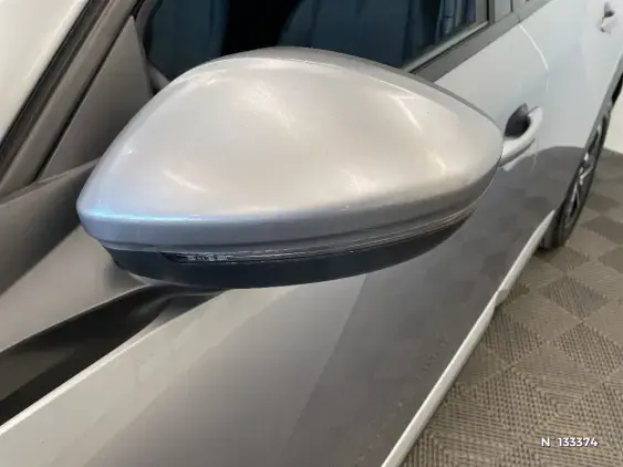 PEUGEOT 2008 II - voiture d'occasion - Photo 42