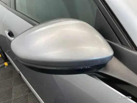 PEUGEOT 2008 II - voiture d'occasion - Photo 44