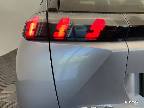 PEUGEOT 2008 II - voiture d'occasion - Photo 29