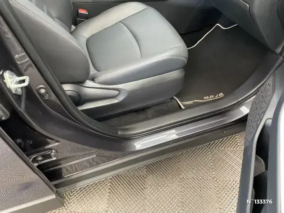 TOYOTA RAV4 V - voiture d'occasion - Photo 26