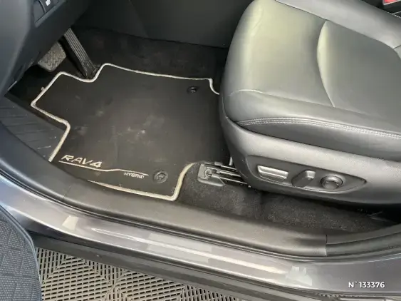 TOYOTA RAV4 V - voiture d'occasion - Photo 28