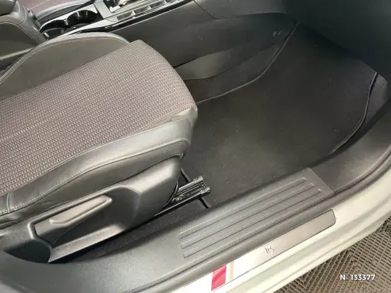 DS DS 3 CROSSBACK I - voiture d'occasion - Photo 26