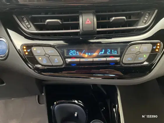 TOYOTA C-HR - voiture d'occasion - Photo 31