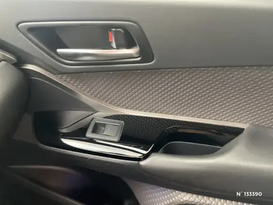 TOYOTA C-HR - voiture d'occasion - Photo 32