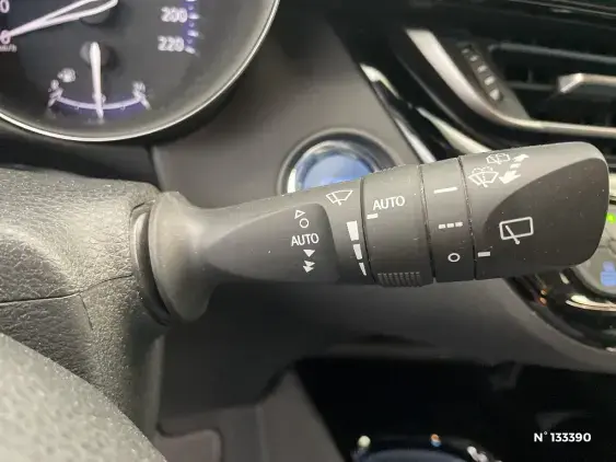 TOYOTA C-HR - voiture d'occasion - Photo 36