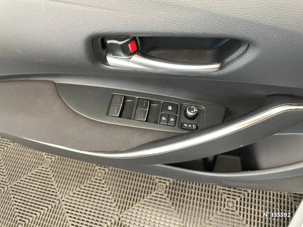 TOYOTA COROLLA XII - Miniature 12