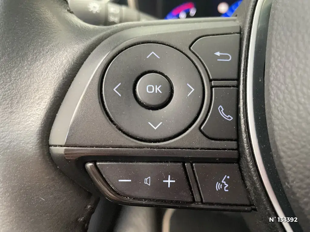 TOYOTA COROLLA XII - Miniature 13