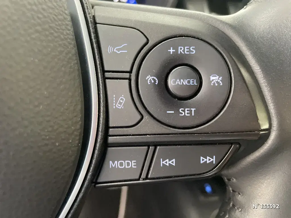 TOYOTA COROLLA XII - Miniature 14
