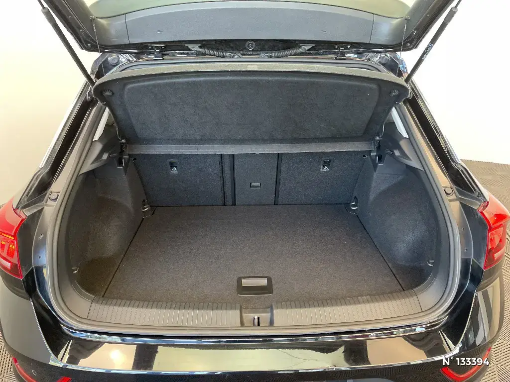 VOLKSWAGEN T-ROC - Miniature 10