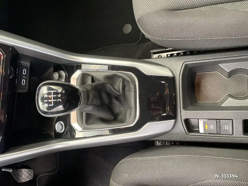 VOLKSWAGEN T-ROC - Miniature 18
