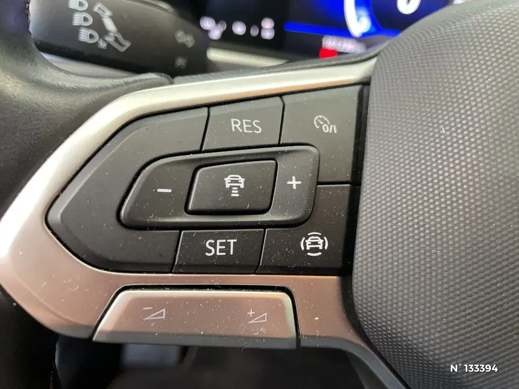 VOLKSWAGEN T-ROC - Miniature 19