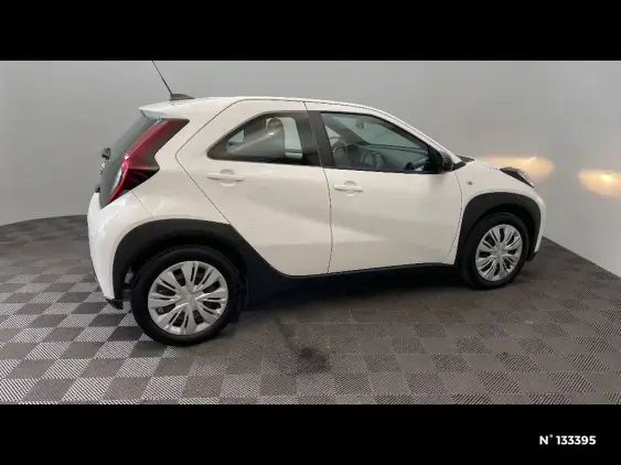 TOYOTA AYGO X - voiture d'occasion - Photo 5