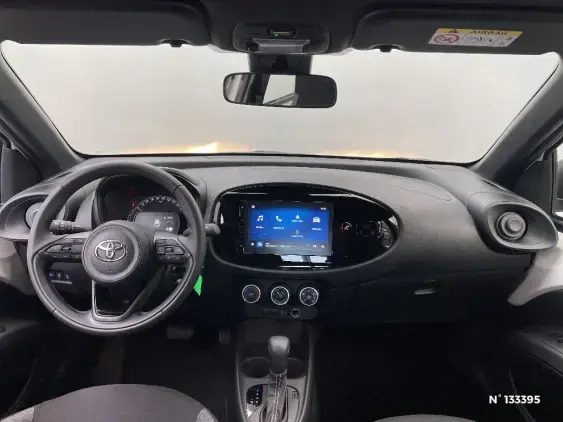 TOYOTA AYGO X - voiture d'occasion - Photo 9