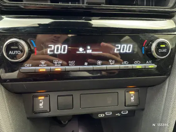 TOYOTA YARIS CROSS I - voiture d'occasion - Photo 38