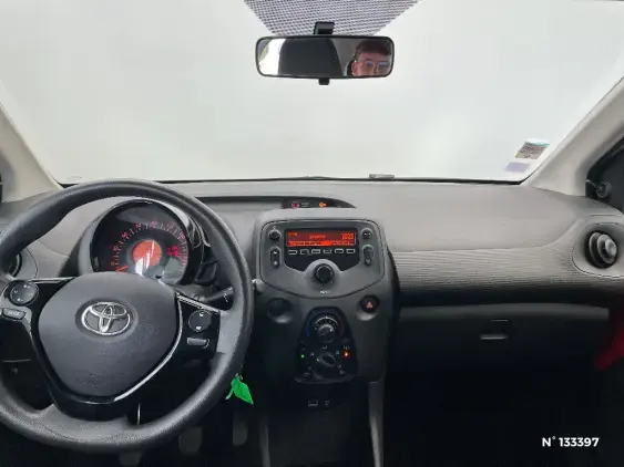 TOYOTA AYGO II - voiture d'occasion - Photo 9