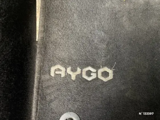 TOYOTA AYGO II - voiture d'occasion - Photo 41