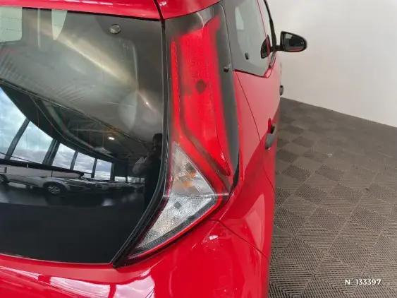 TOYOTA AYGO II - voiture d'occasion - Photo 26