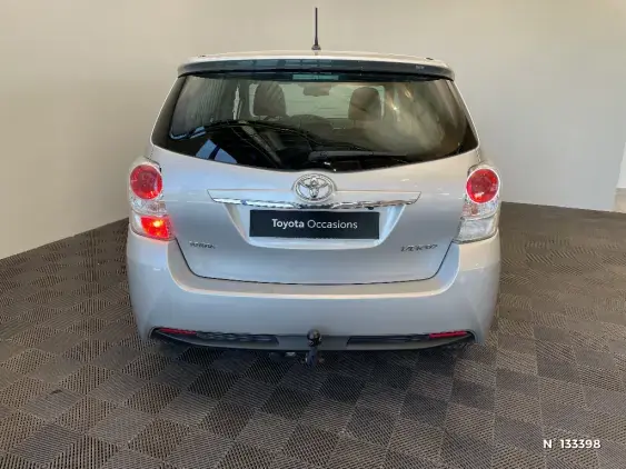 TOYOTA VERSO - voiture d'occasion - Photo 6