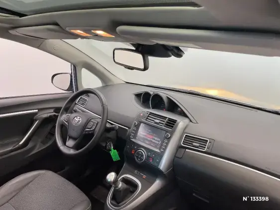 TOYOTA VERSO - voiture d'occasion - Photo 10