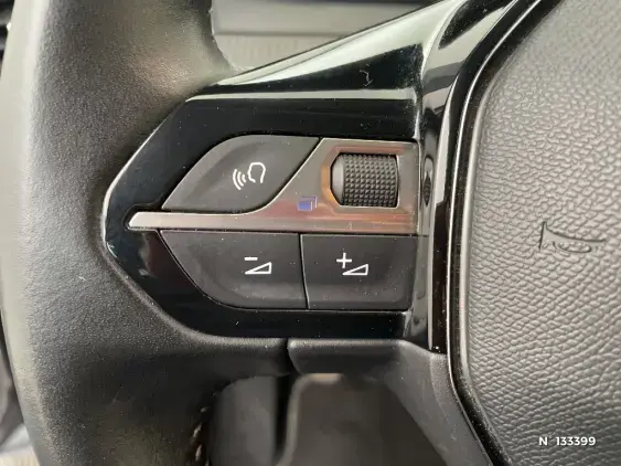 PEUGEOT 208 II - voiture d'occasion - Photo 37