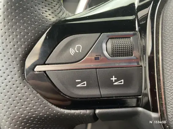 PEUGEOT 2008 II - voiture d'occasion - Photo 32