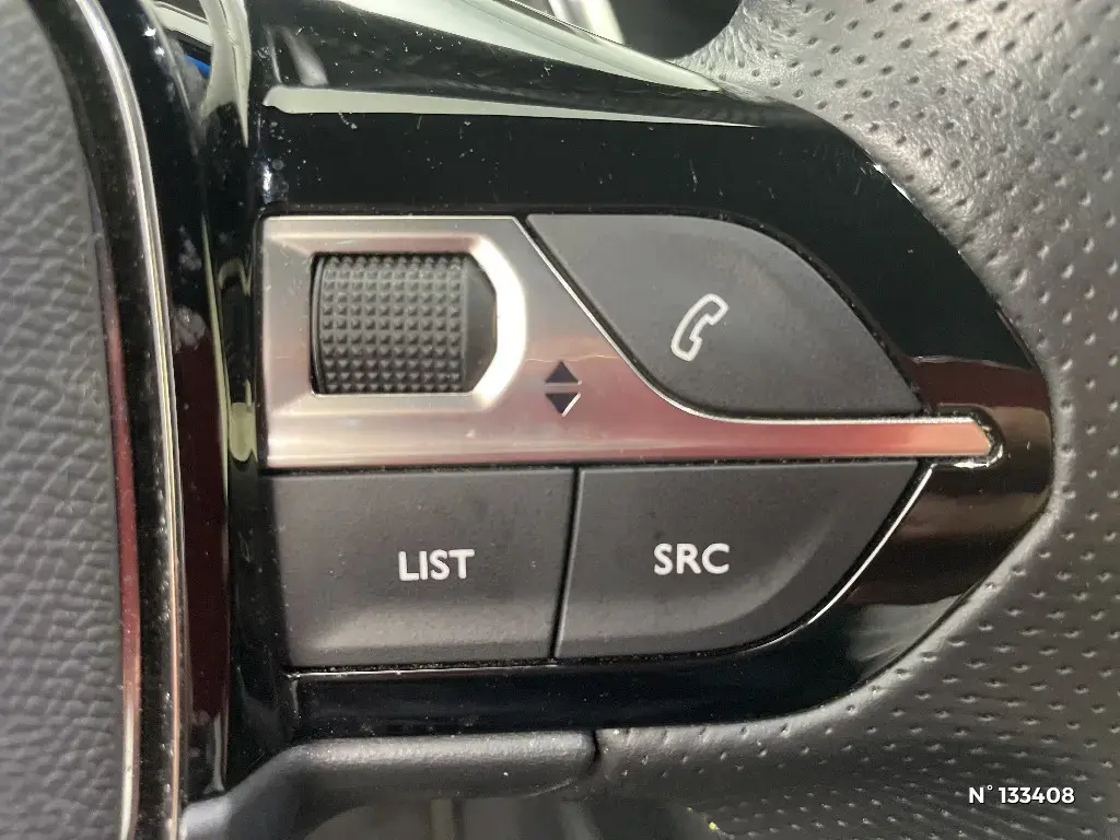 PEUGEOT 2008 II - Miniature 14