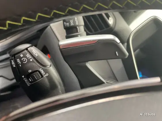 PEUGEOT 2008 II - voiture d'occasion - Photo 34