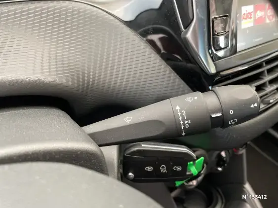 PEUGEOT 208 - voiture d'occasion - Photo 39