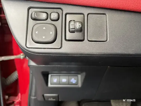 TOYOTA YARIS III - voiture d'occasion - Photo 15