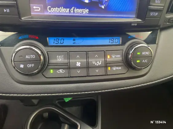 TOYOTA RAV4 V - voiture d'occasion - Photo 39