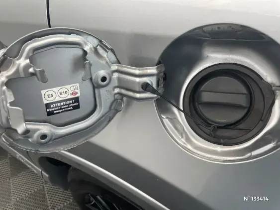 TOYOTA RAV4 V - voiture d'occasion - Photo 30