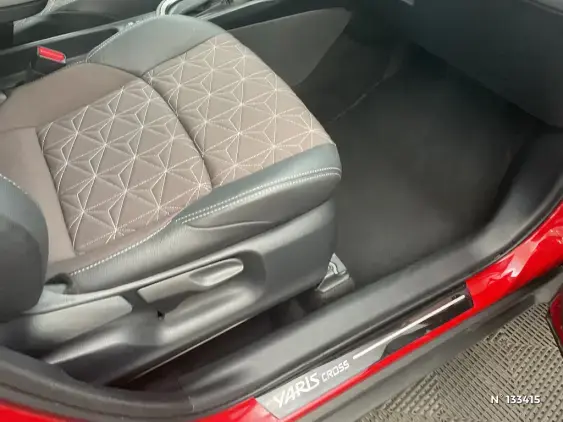 TOYOTA YARIS CROSS I - voiture d'occasion - Photo 26