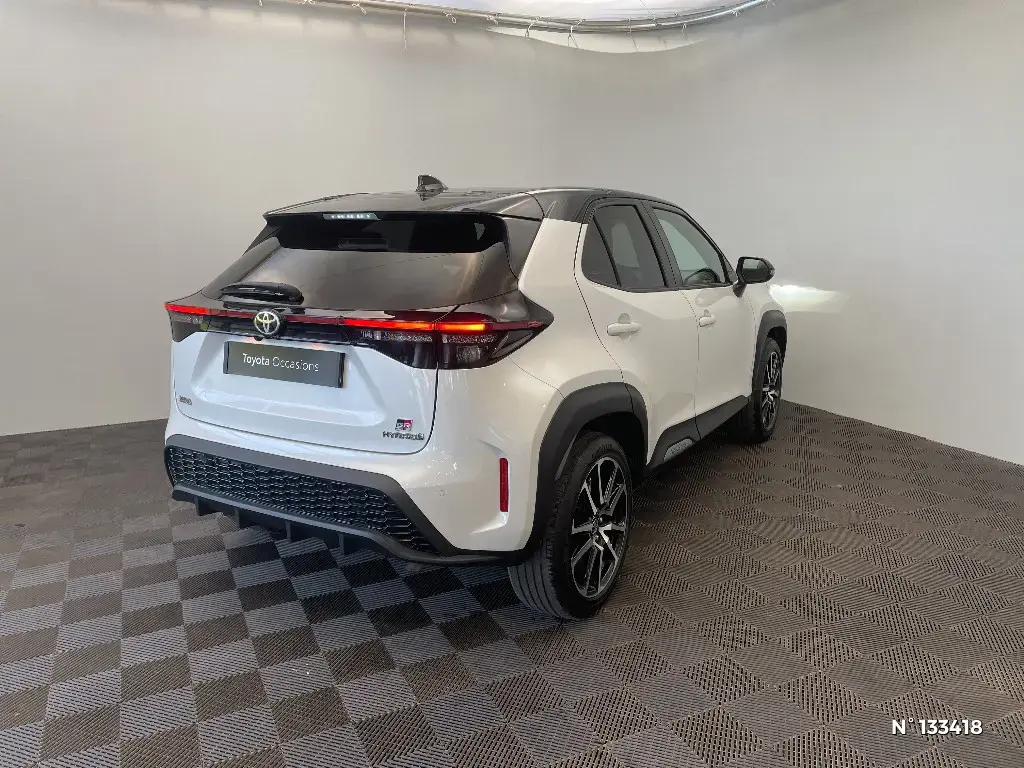 TOYOTA YARIS CROSS I - Miniature 2