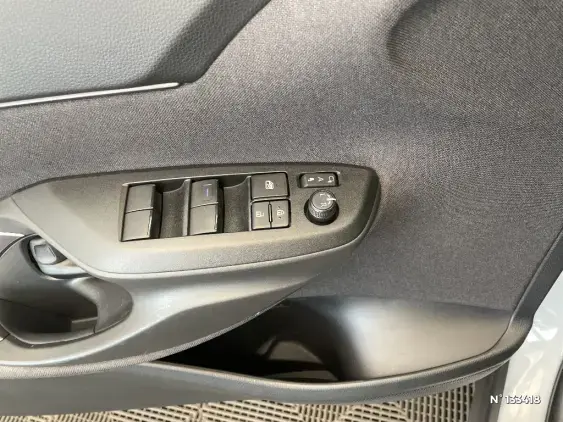 TOYOTA YARIS CROSS I - voiture d'occasion - Photo 31