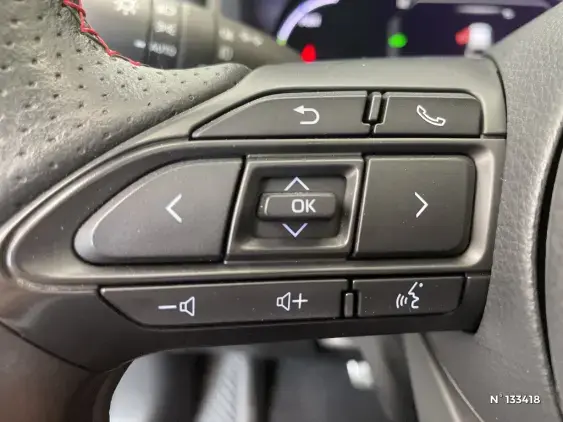 TOYOTA YARIS CROSS I - voiture d'occasion - Photo 32