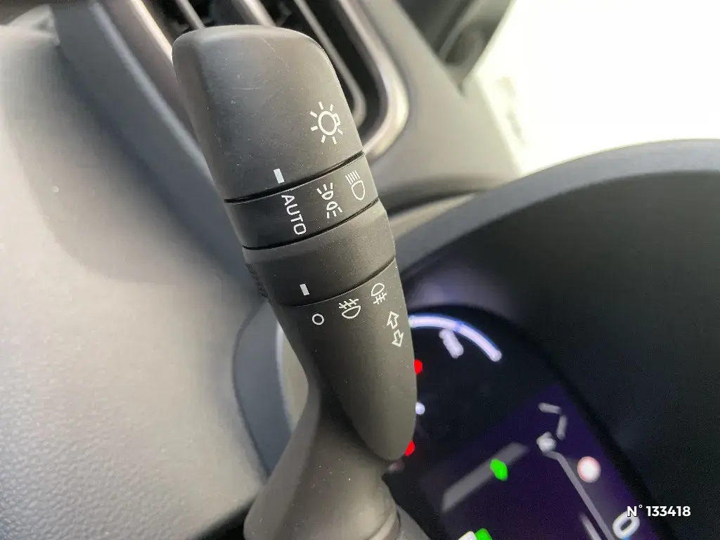 TOYOTA YARIS CROSS I - Miniature 15