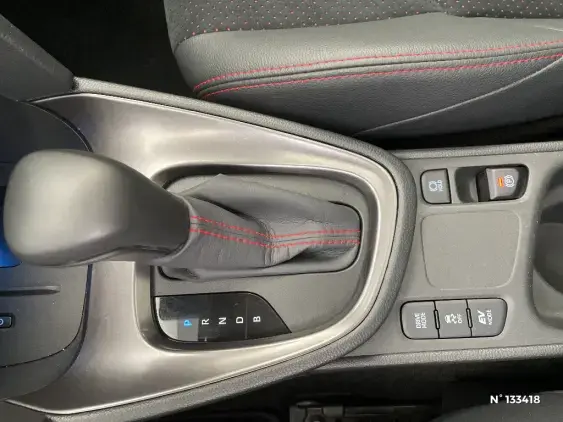 TOYOTA YARIS CROSS I - voiture d'occasion - Photo 36