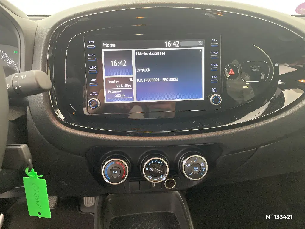 TOYOTA AYGO X - Miniature 7