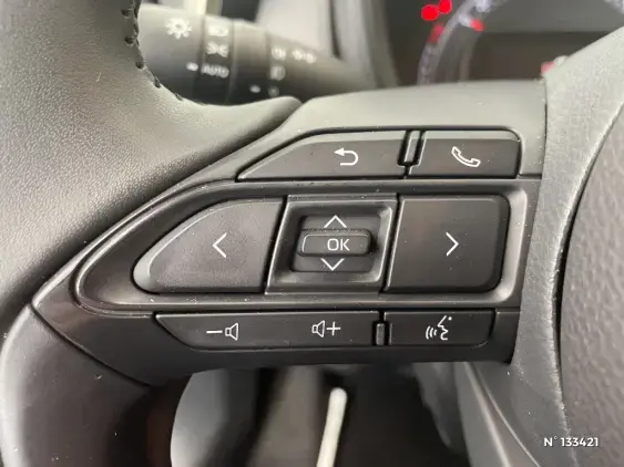 TOYOTA AYGO X - voiture d'occasion - Photo 32