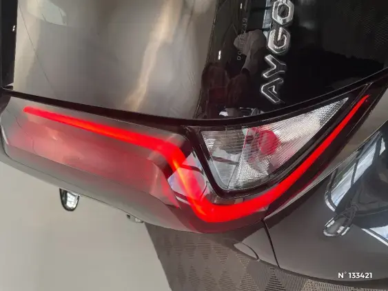 TOYOTA AYGO X - voiture d'occasion - Photo 27