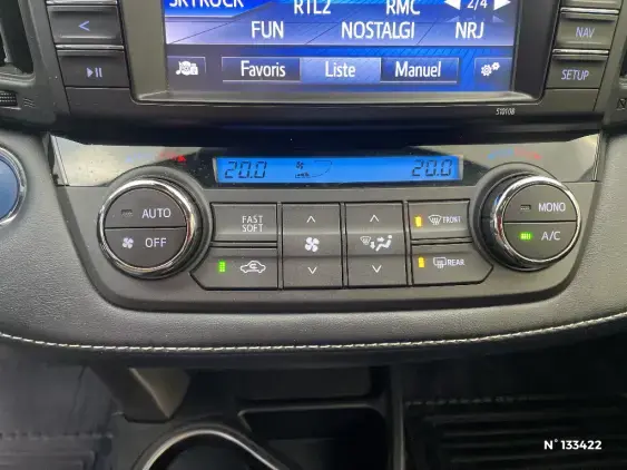 TOYOTA RAV4 IV - voiture d'occasion - Photo 30