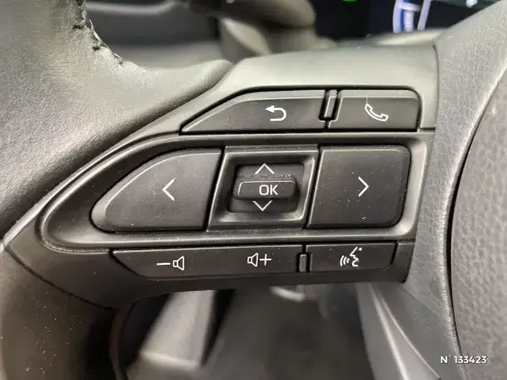 TOYOTA YARIS CROSS I - voiture d'occasion - Photo 37