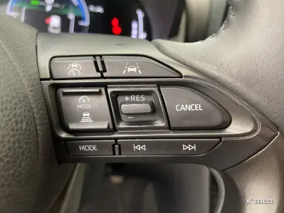 TOYOTA YARIS CROSS I - voiture d'occasion - Photo 38