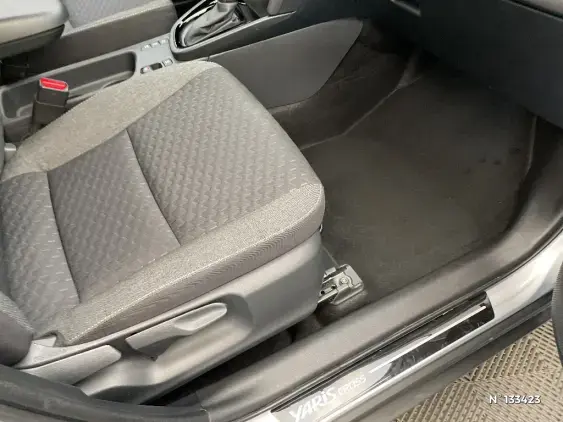 TOYOTA YARIS CROSS I - voiture d'occasion - Photo 26