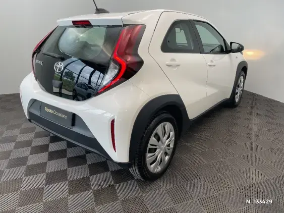 TOYOTA AYGO X - voiture d'occasion - Photo 4